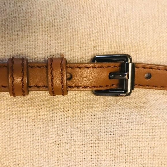 Burberry Hartham Crossbody - Picture 5 of 6